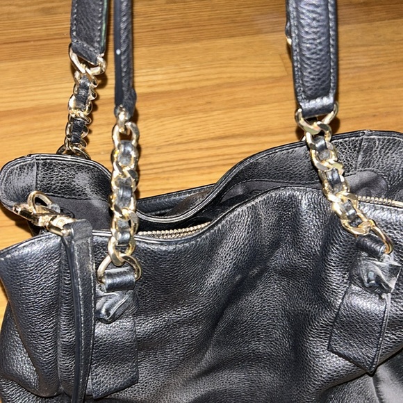 TORY BURCH like new medium size crossbody - Picture 6 of 7